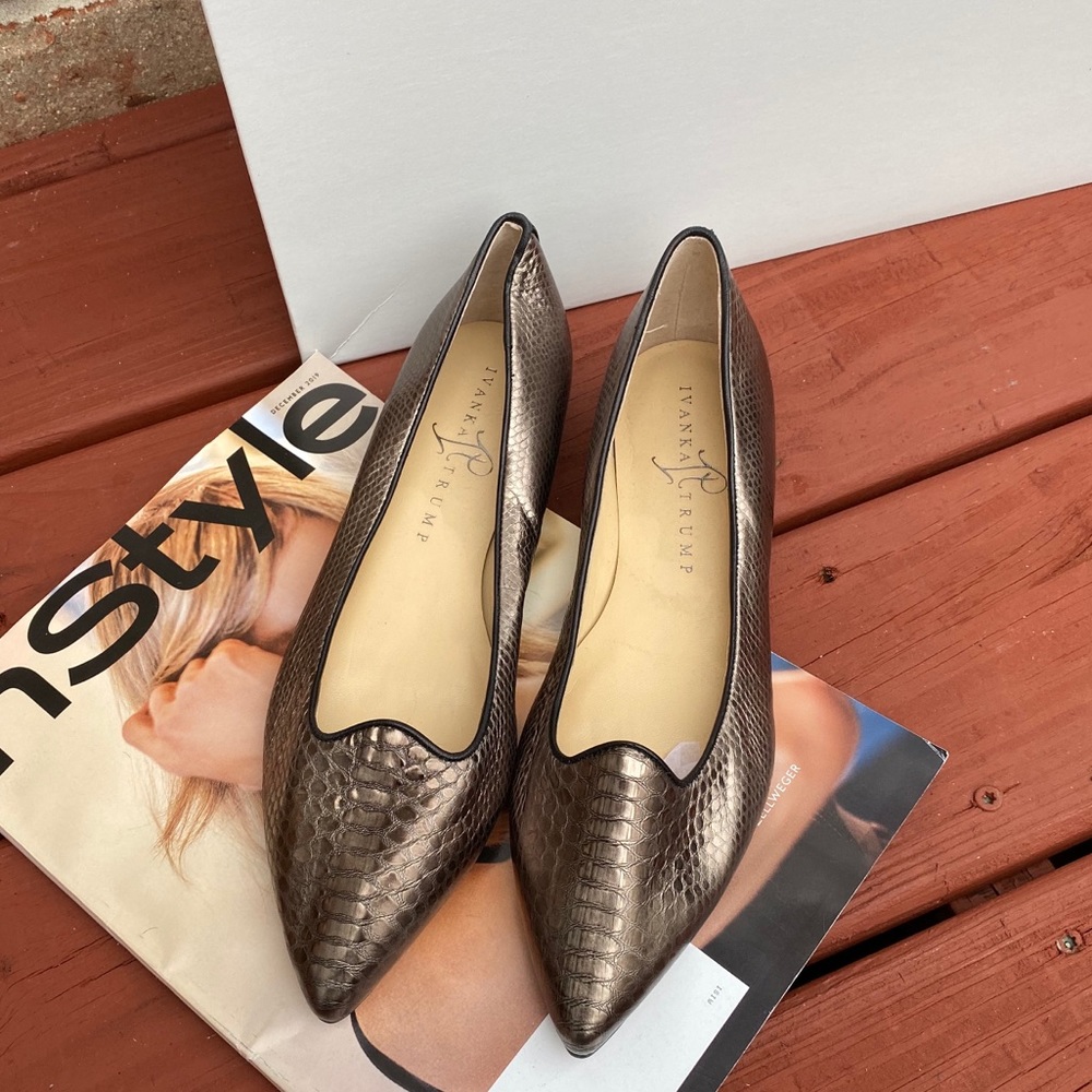 Ivanka trump flat shoe